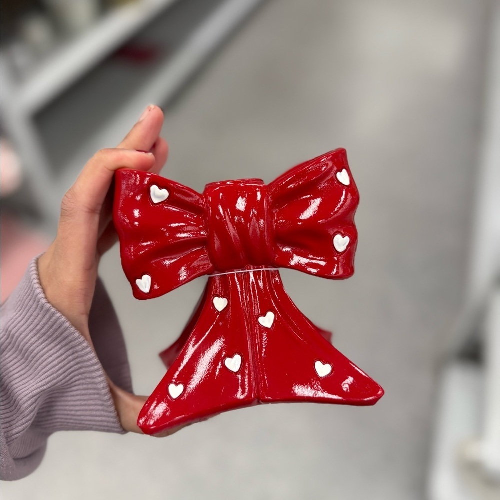 Red Bow candle holder with Heart Accents - Picture 2 of 2